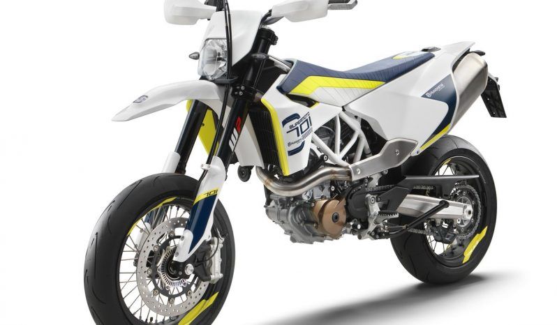 701 SuperMoto lleno