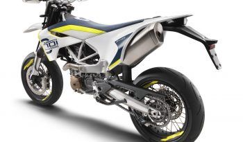 701 SuperMoto lleno